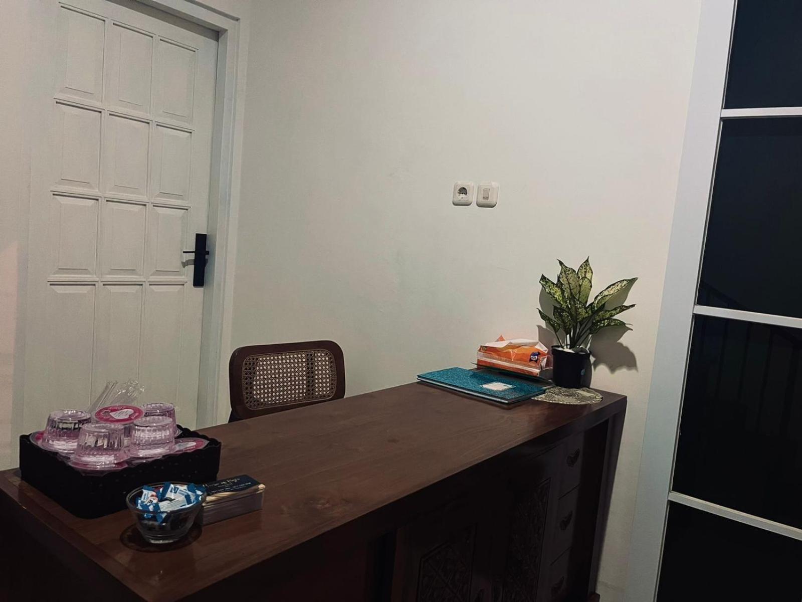 House Of Bedjo Powered By Cocotel Yogyakarta Bagian luar foto