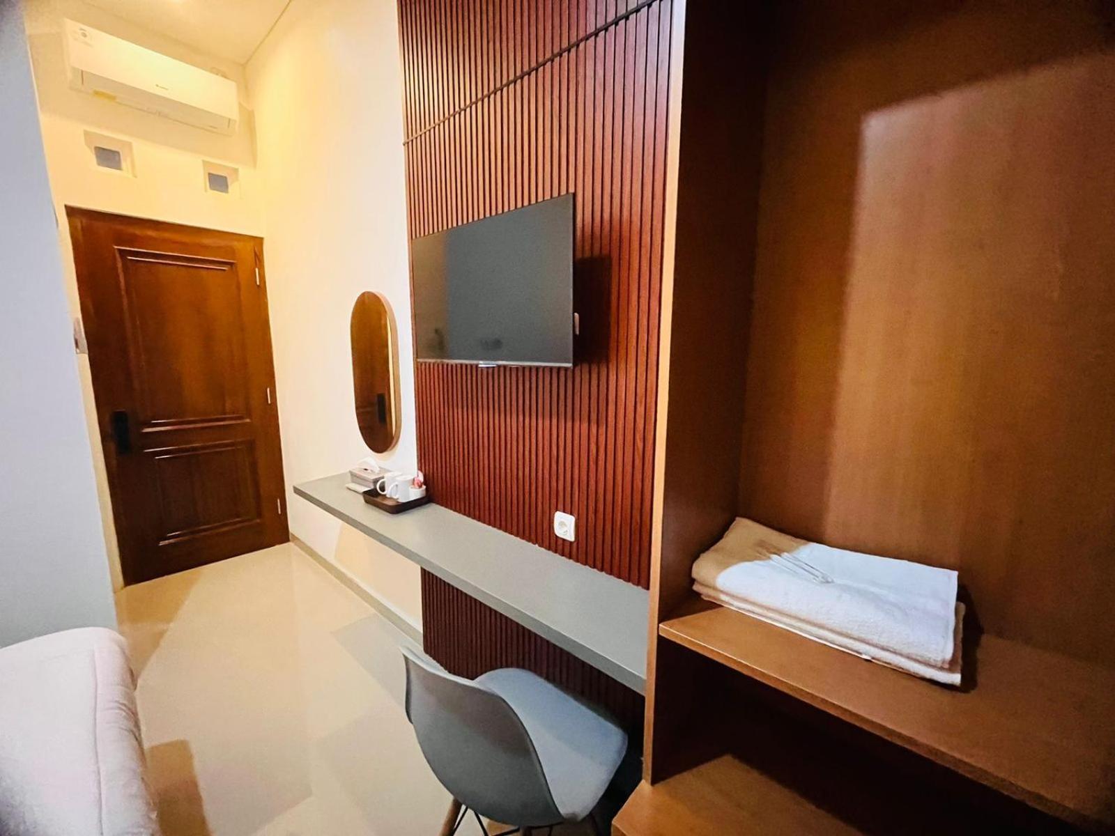 House Of Bedjo Powered By Cocotel Yogyakarta Bagian luar foto