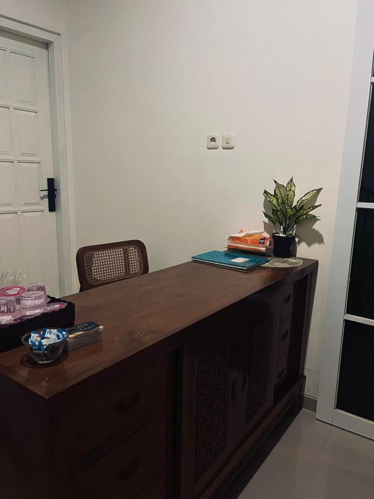House Of Bedjo Powered By Cocotel Yogyakarta Bagian luar foto